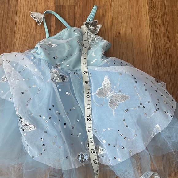 Dance - Picture 7 of 8